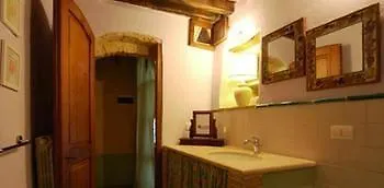Agriturismo Podere La Marronaia 圣吉米纳诺 意大利